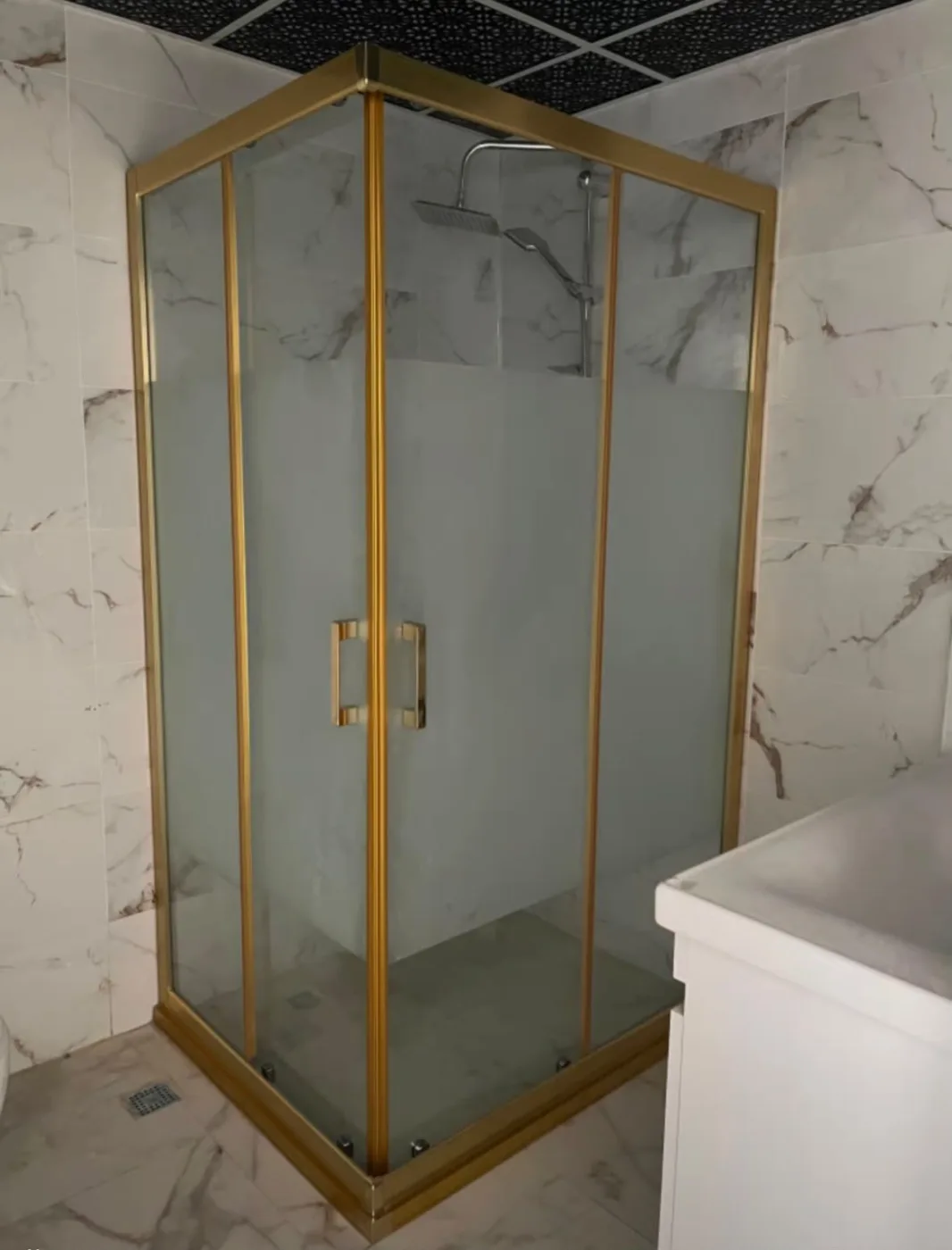 Canduş gold profil duşakabin uygulaması